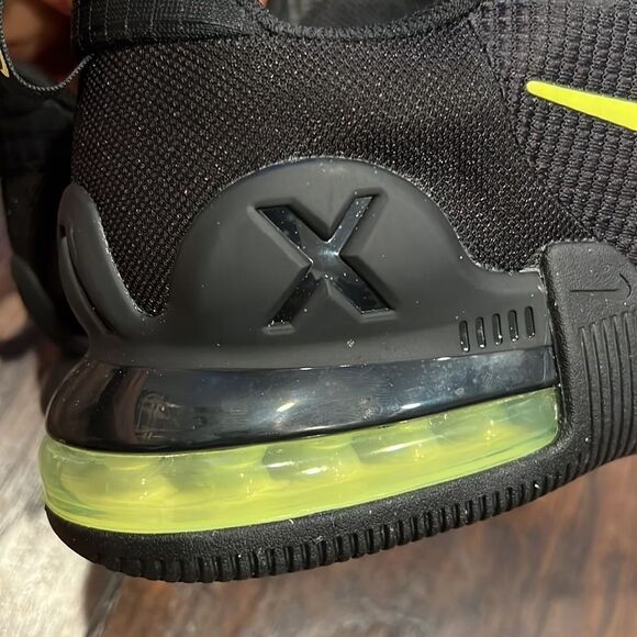 NIKE
CONTRASTING LOGO AIR MAX ALPHA FABRIC SNEAKERS size 11.5 EUC - Picture 5 of 11